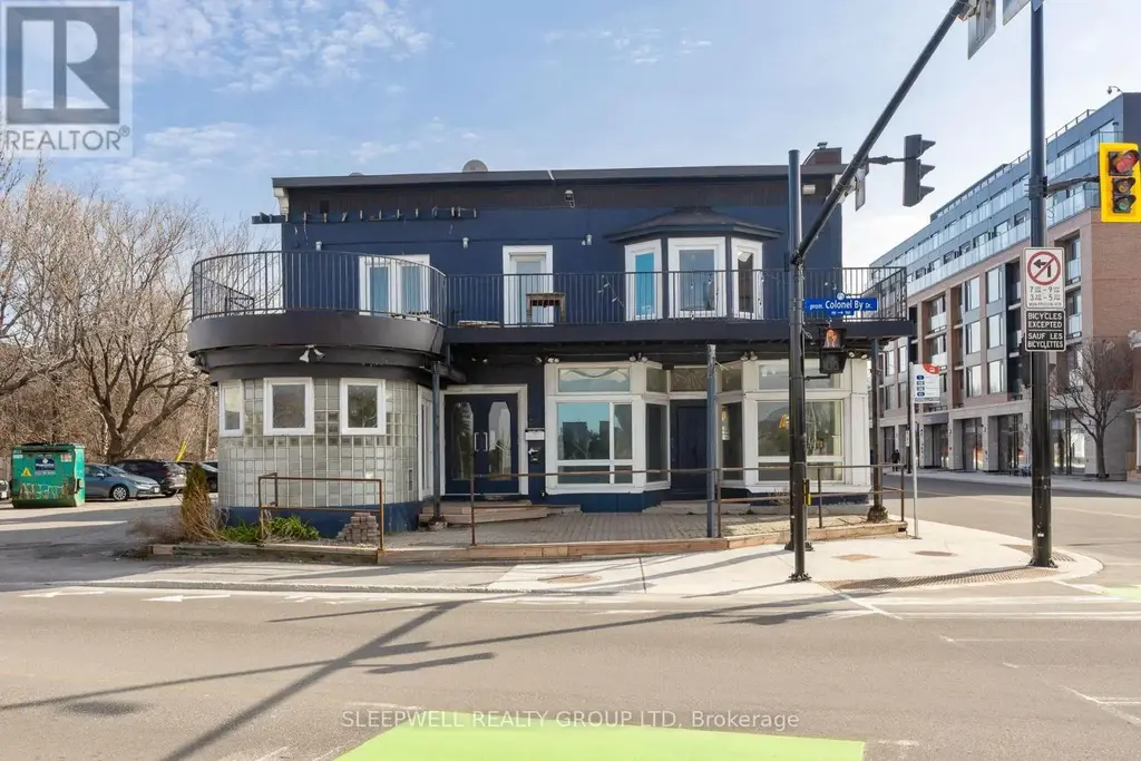 221 Echo Drive, Ottawa